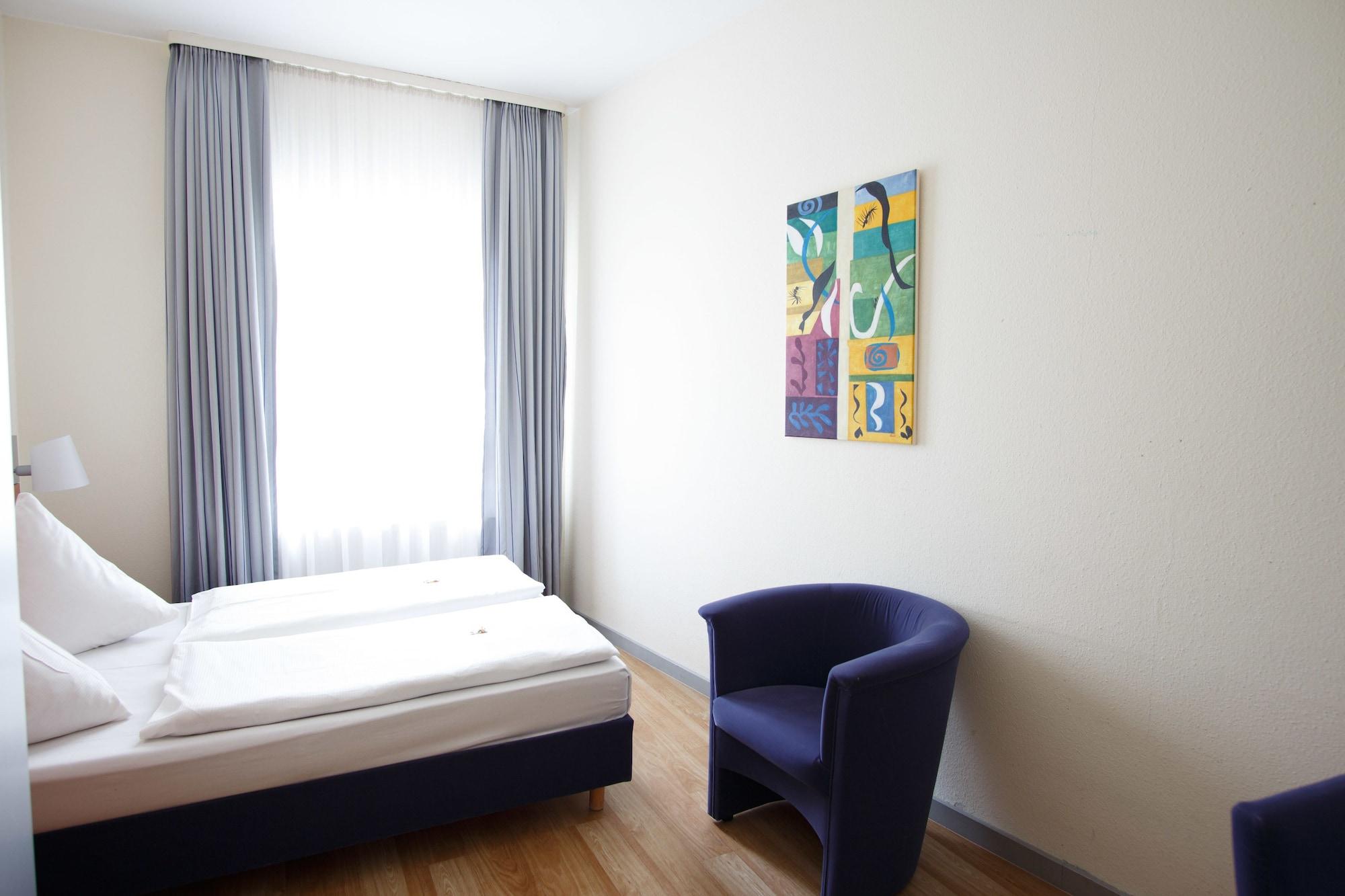Senator Hotel Frankfurt am Main Kültér fotó