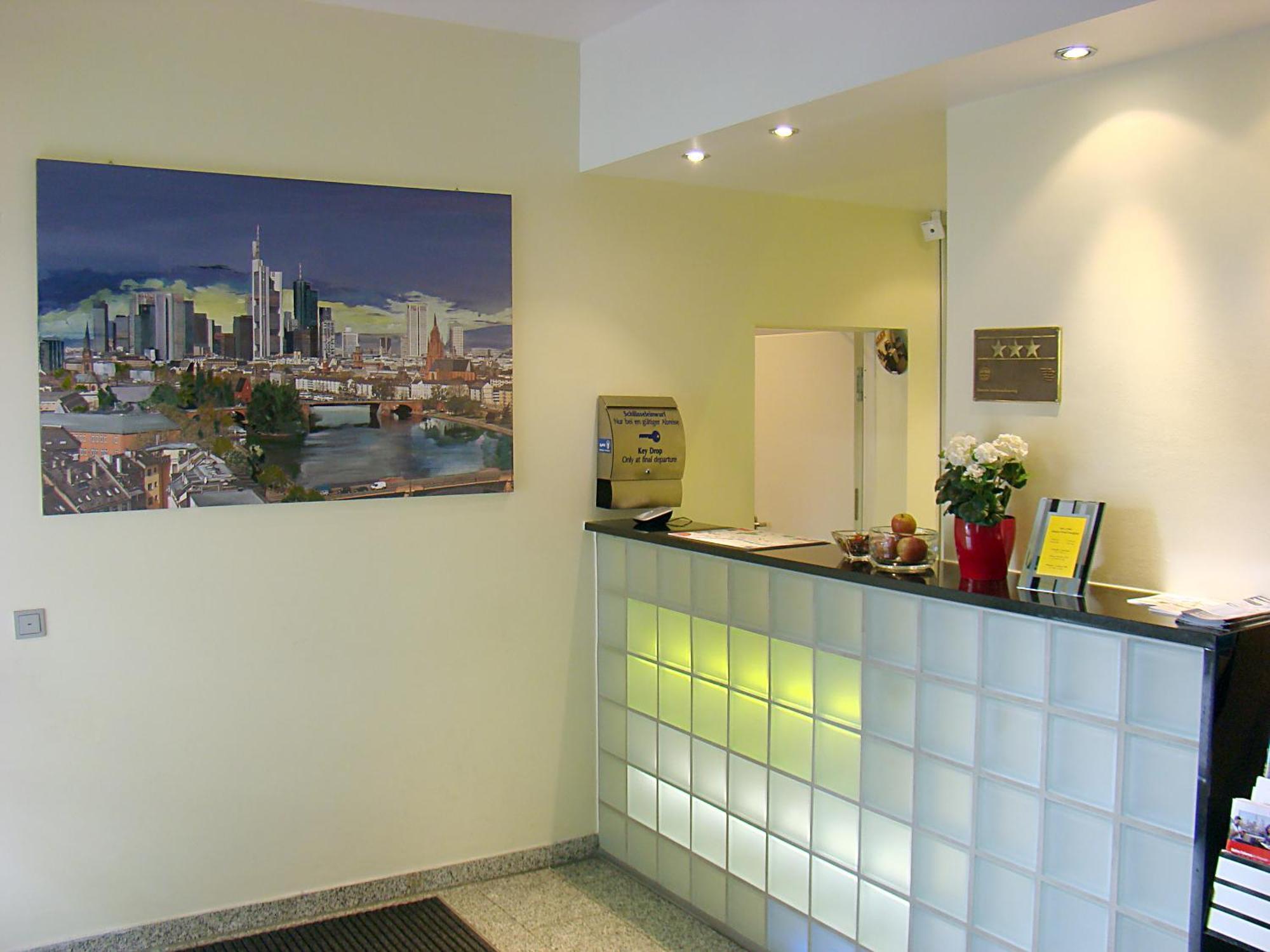 Senator Hotel Frankfurt am Main Kültér fotó